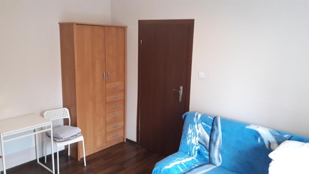 Apartamenty I Pokoje Przy Parku Jelenia Gora Exterior photo