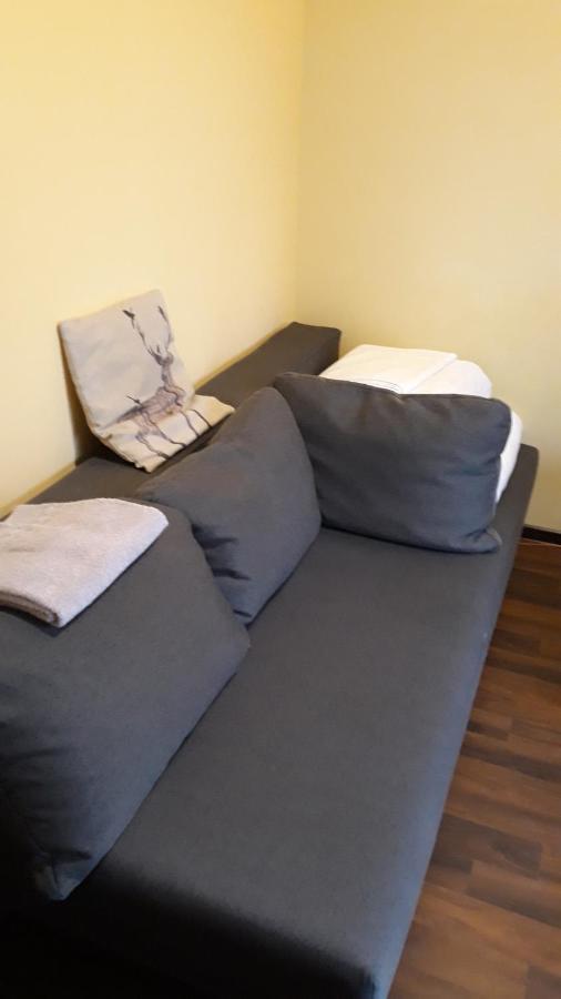 Apartamenty I Pokoje Przy Parku Jelenia Gora Room photo