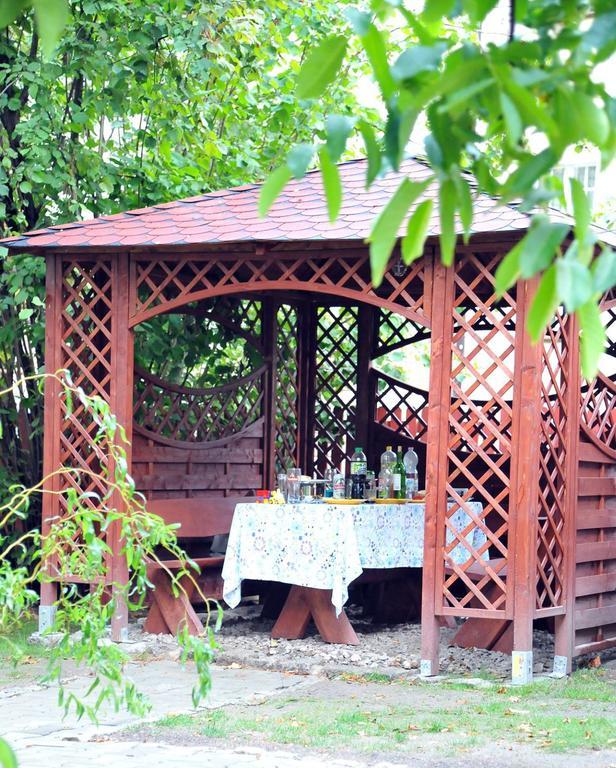 Apartamenty I Pokoje Przy Parku Jelenia Gora Room photo