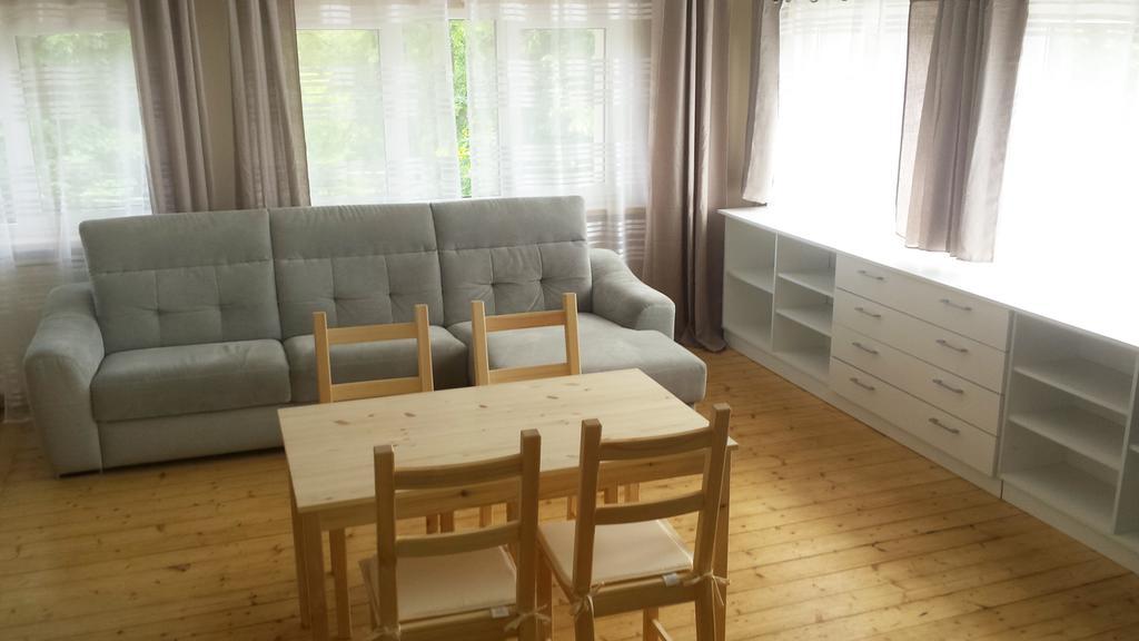 Apartamenty I Pokoje Przy Parku Jelenia Gora Exterior photo