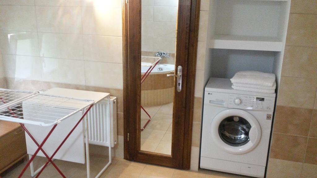Apartamenty I Pokoje Przy Parku Jelenia Gora Exterior photo