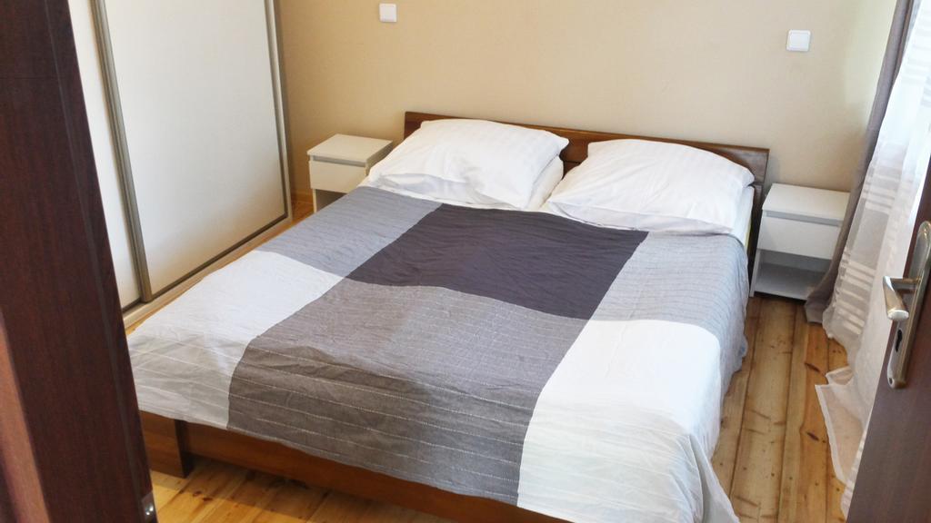 Apartamenty I Pokoje Przy Parku Jelenia Gora Exterior photo