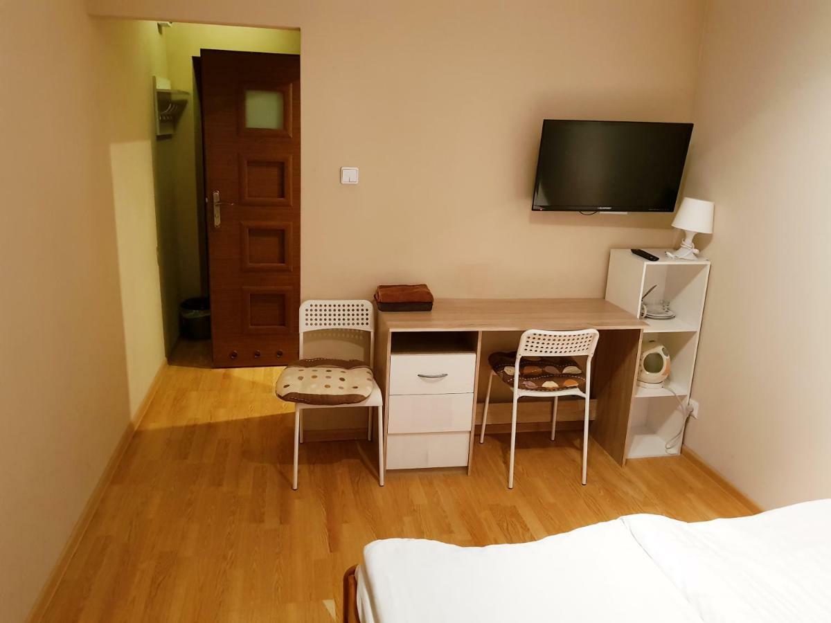 Apartamenty I Pokoje Przy Parku Jelenia Gora Exterior photo